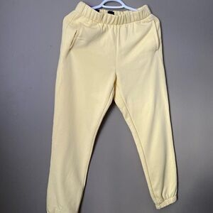 GAP Pale Yellow women Jogger Sweatpants XS NWT